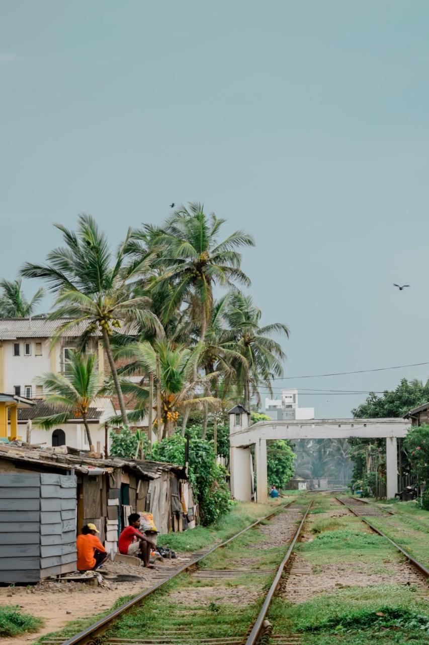 Lavinia Escapes Hotel Dehiwala-Mount Lavinia ภายนอก รูปภาพ